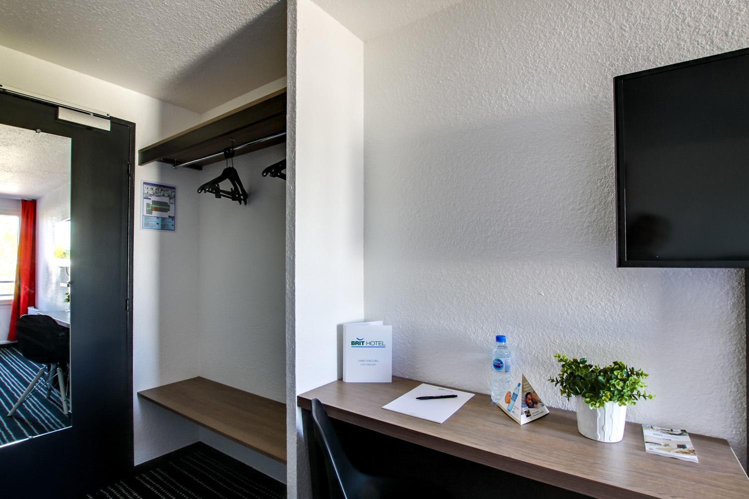 Brit Hotel Reims La Neuvillette Dış mekan fotoğraf